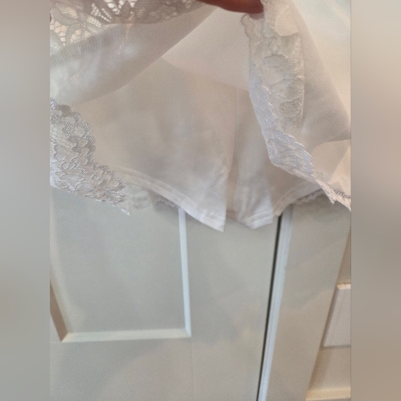 Cider White Mini Skort with Lace Hem - Picture 3 of 5